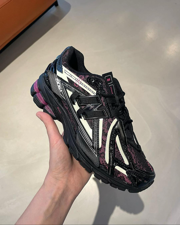 New Balance 1906A Dragon Berry