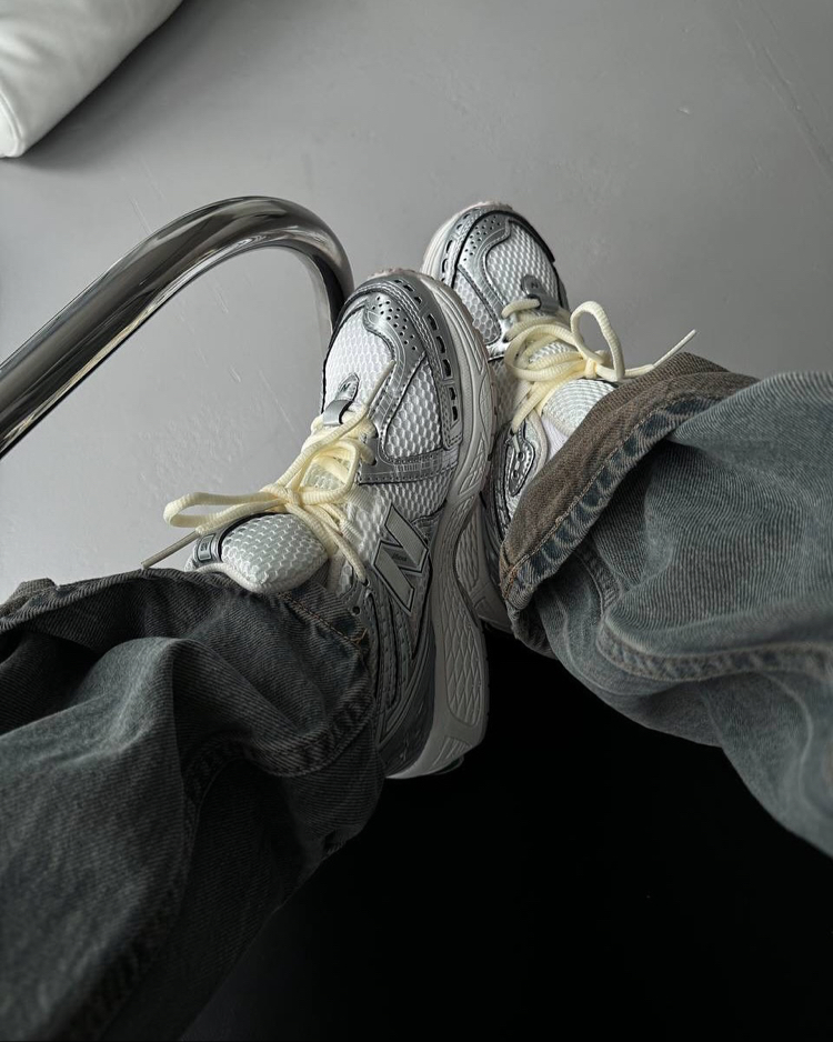 New Balance 1906R Silver Metallic