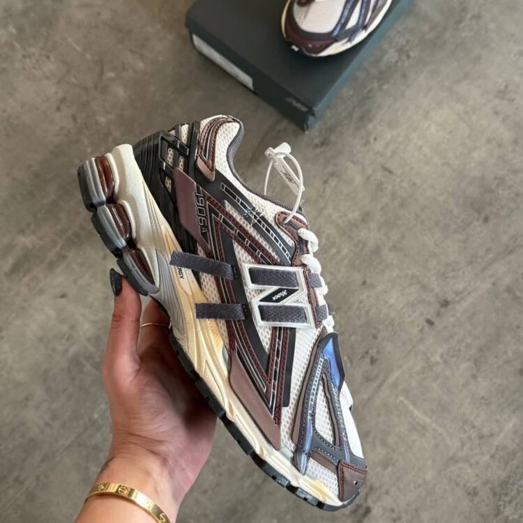 New Balance 1906A Burgundy
