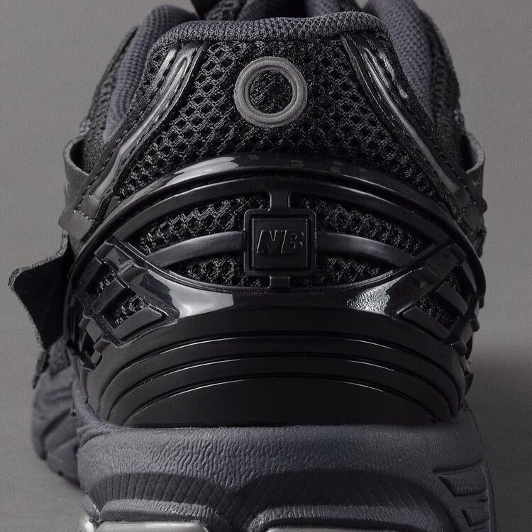 New Balance 1906A Black