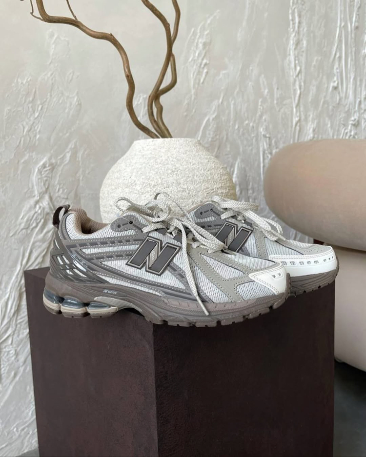 New Balance 1906R Mocha
