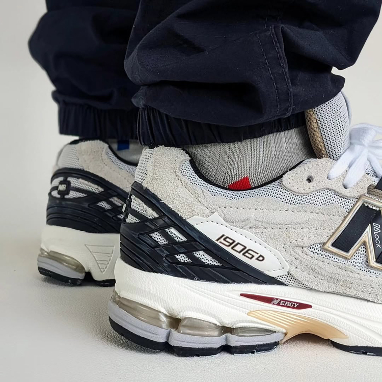 New Balance 1906D Protection Pack Reflection