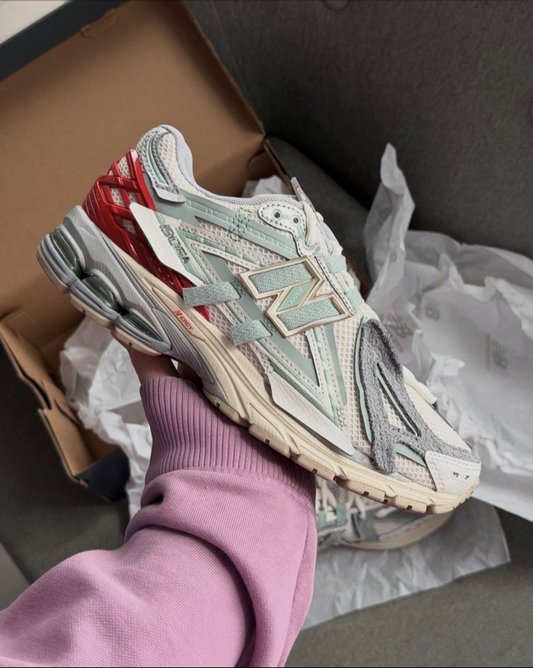 New Balance 1906A Sea Salt Lone Star Grey