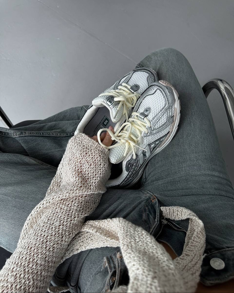 New Balance 1906R Silver Metallic