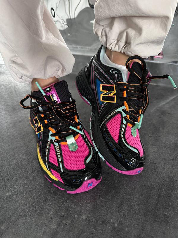 New Balance 1906R Neon Nights