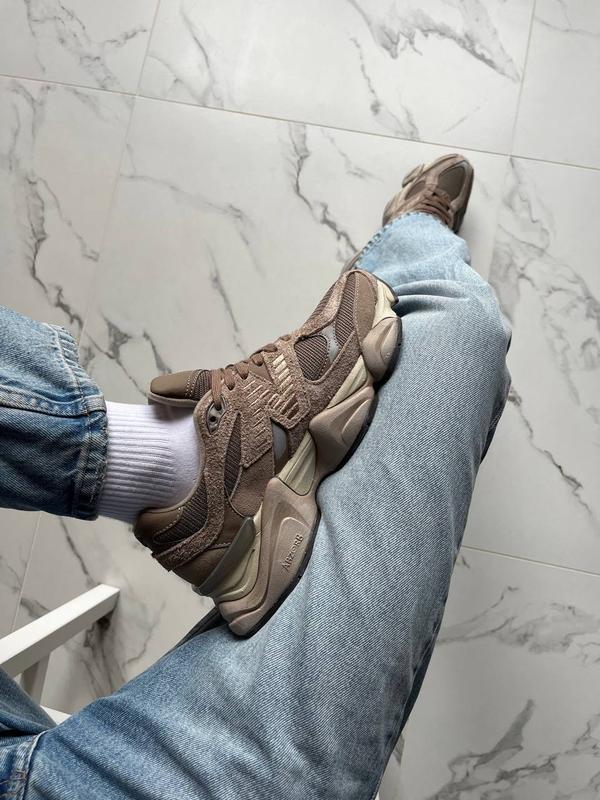 New Balance 9060 Mushroom