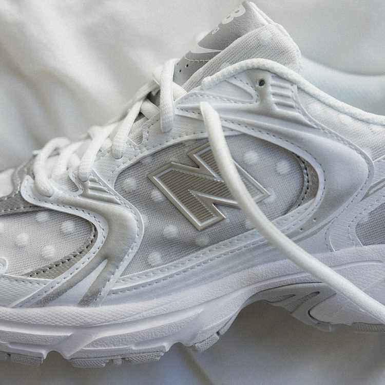 New Balance 530 Silver Metallic Polka Dots