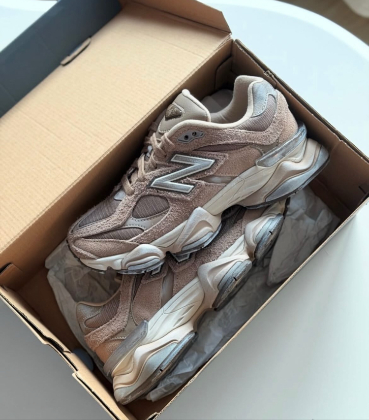 NEW BALANCE 9060 