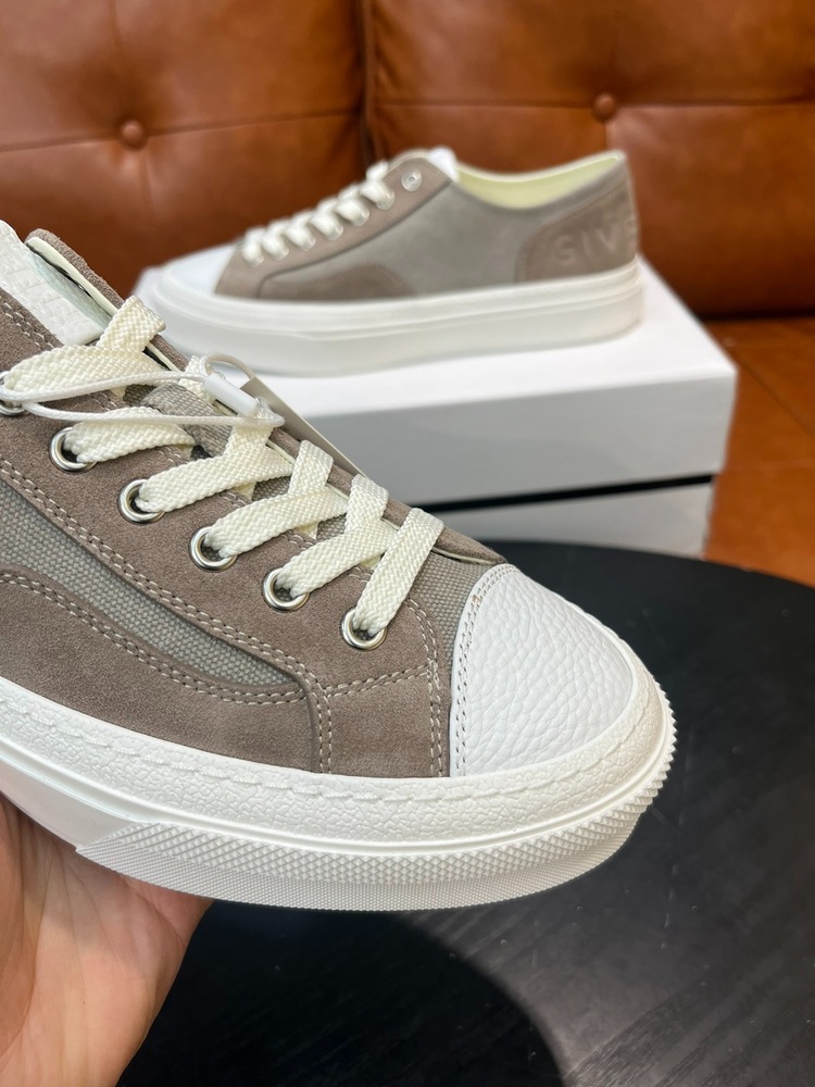 Givenchy 38/45