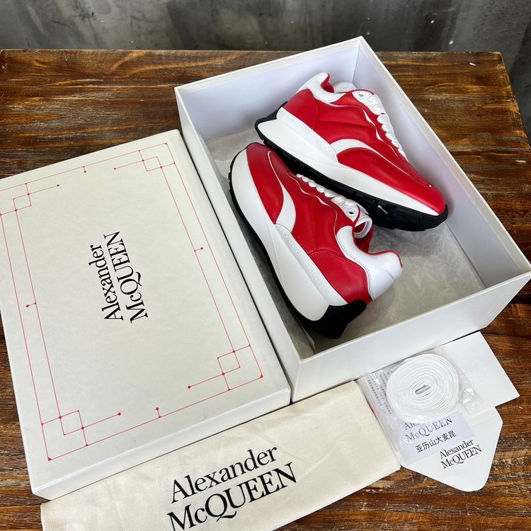 Alexander McQueen 35/45
