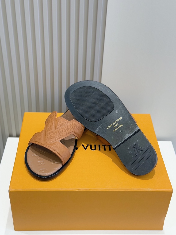 LV Oasis Mule 38-46