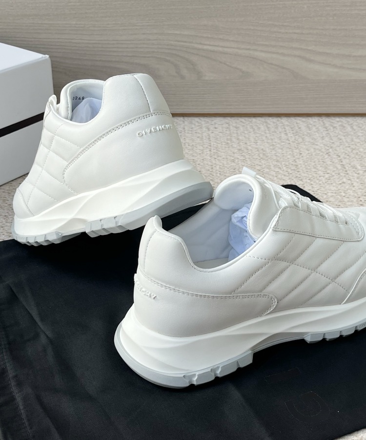 Givenchy Trainers sneakers in shiny padded leather 39-45