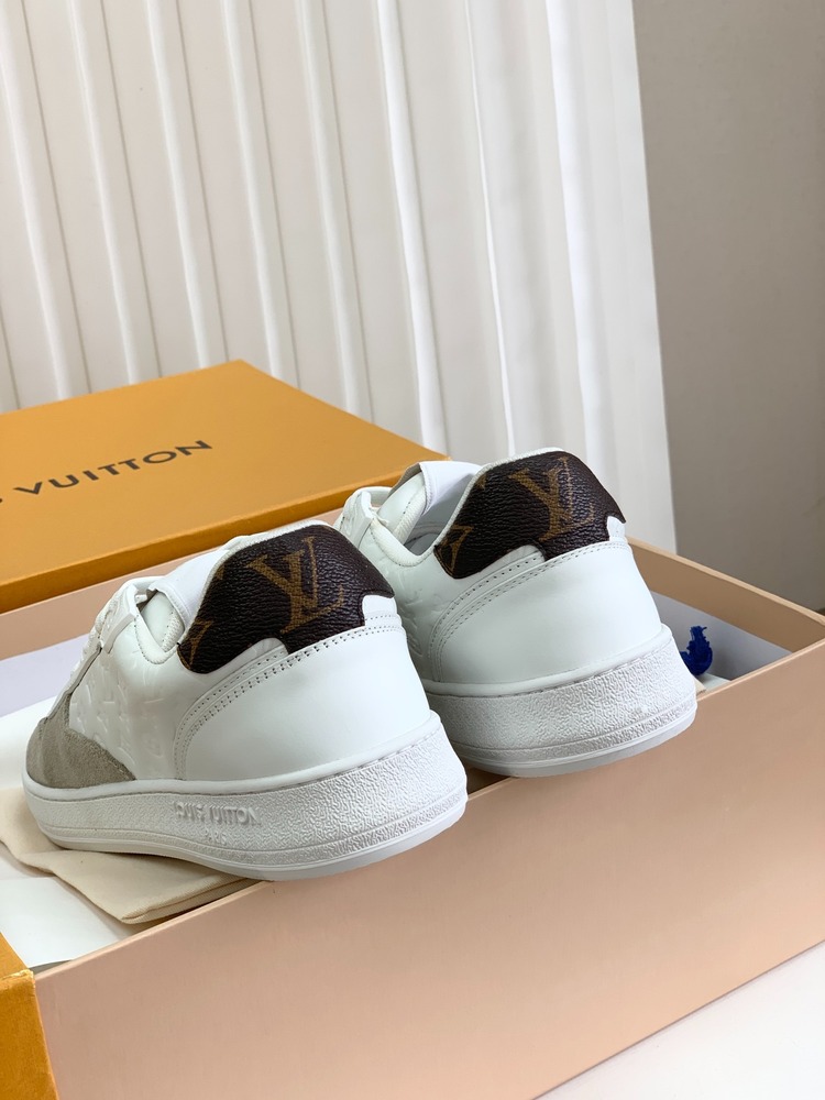 Louis Vuitton 35/44