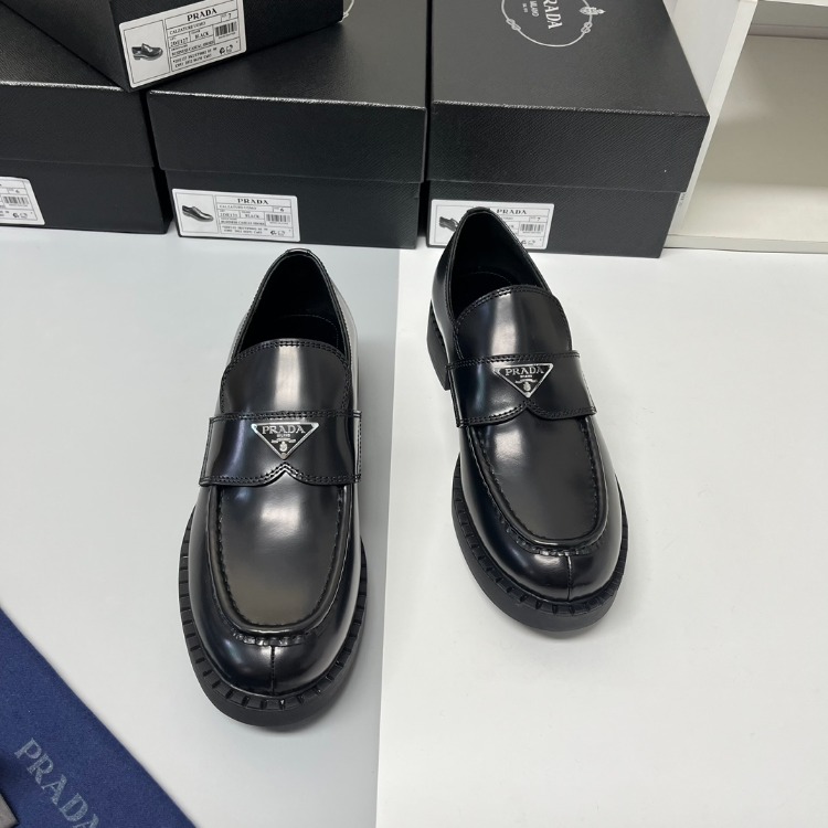 Prada Chocolate Fırçalanmış Deri Makosen Siyah 38-45