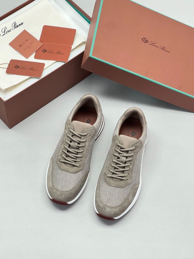 Loro Piana Weekend Walk 39-45