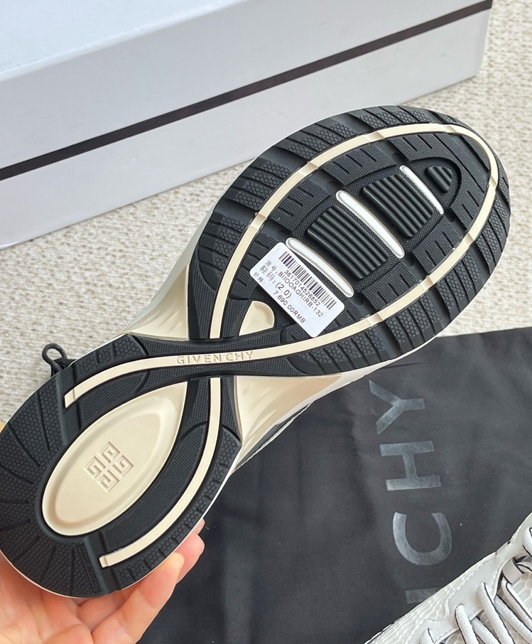 Givenchy 38/45