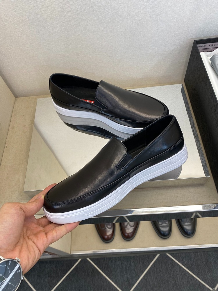 Prada 39/44