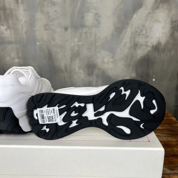 Alexander McQueen 35/45