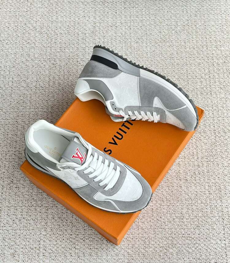 Louis Vuitton 39/45