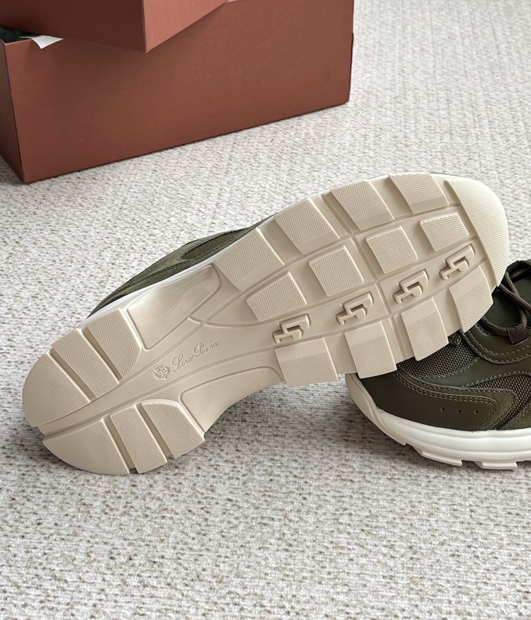Loro Piana 39-45