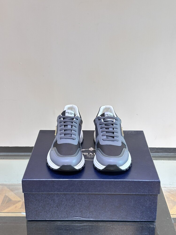 Prada 39-44
