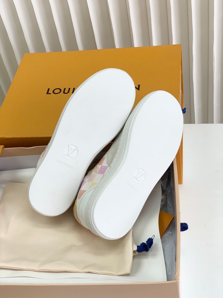 Louis Vuitton 35/44