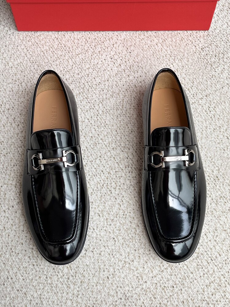 Salvatore Ferragamo 39-45