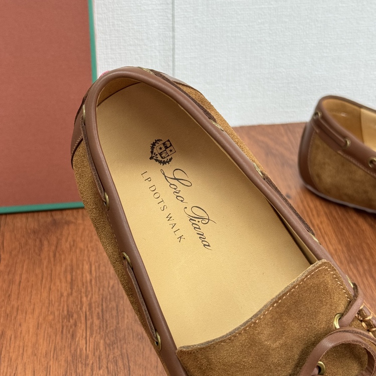 Loro Piana 39-45
