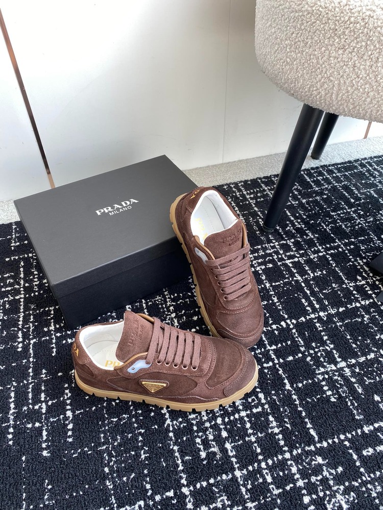 Prada 35/44