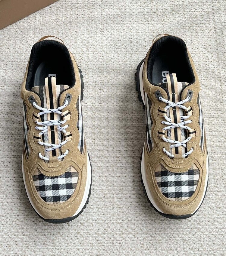 Burberry 39-44