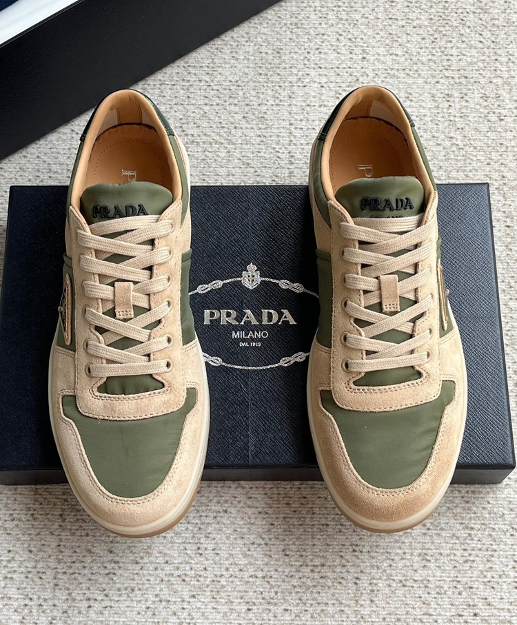 Prada 39/44