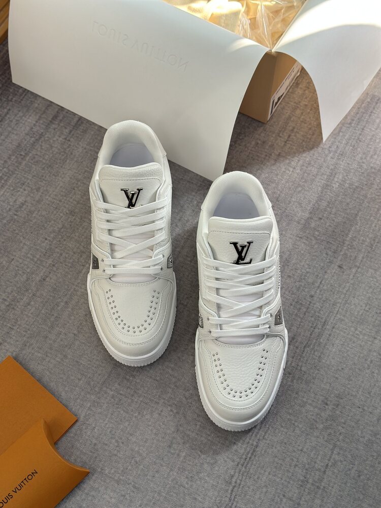 Louis Vuitton 39/45