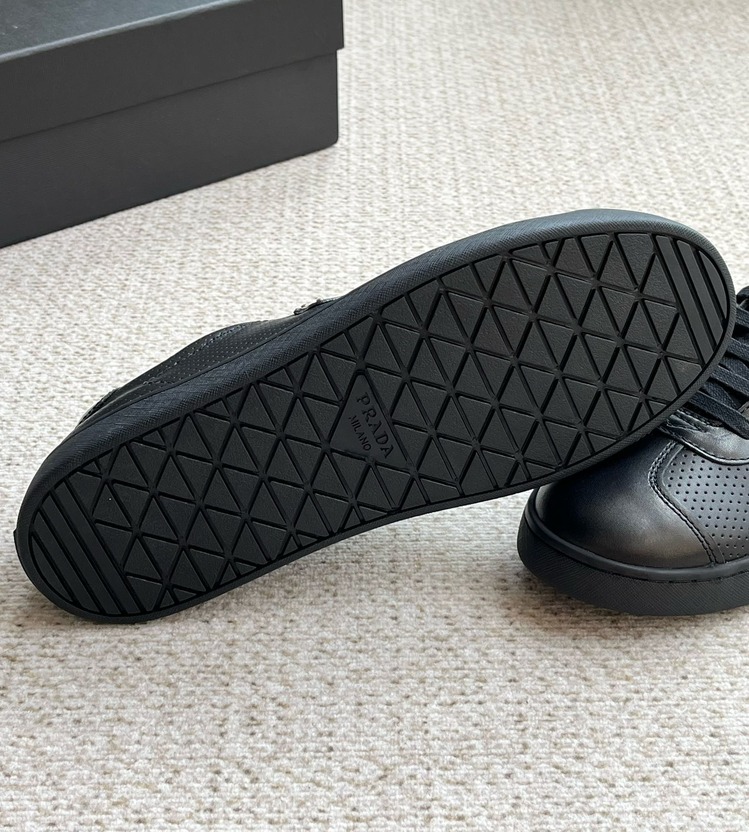 Prada 39/44