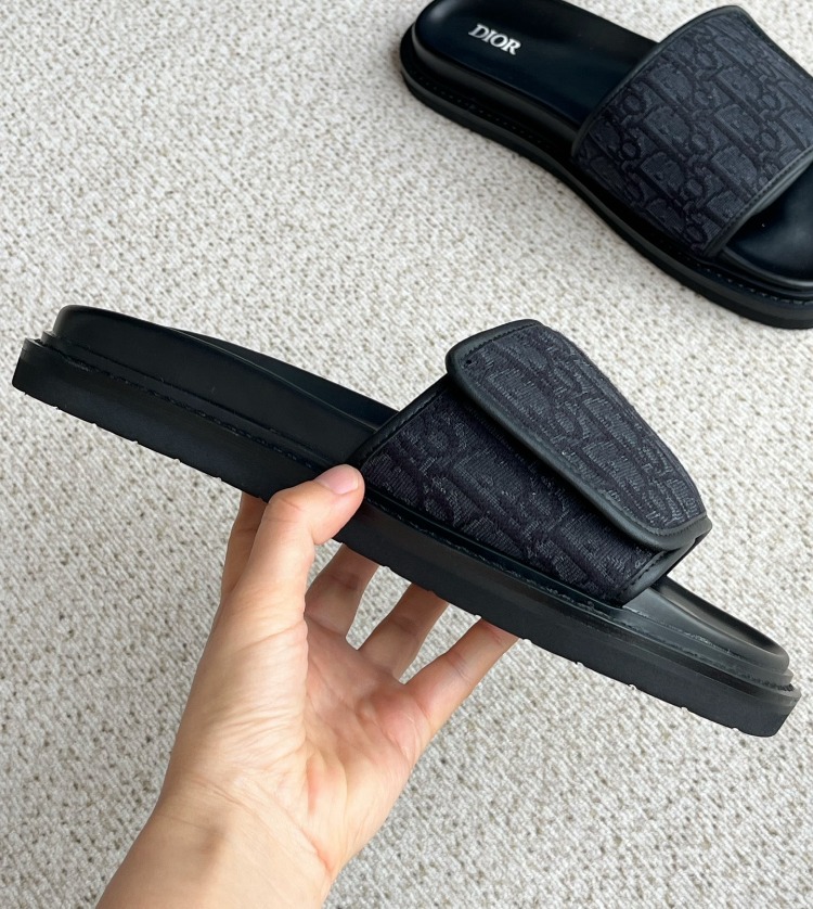 Aqua Sandal Black Oblique Jacquard 38-45