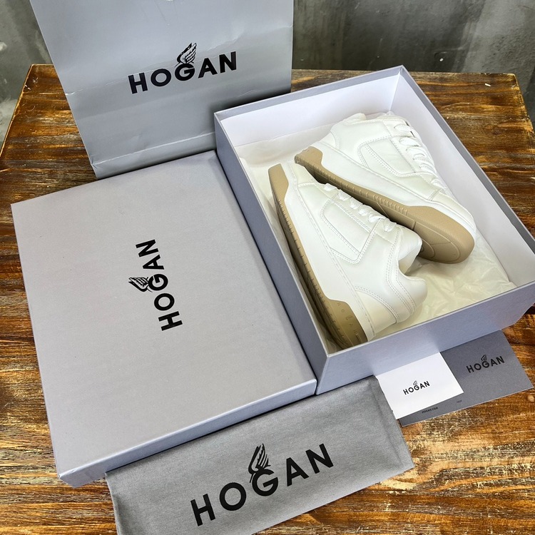 Hogan 35-44