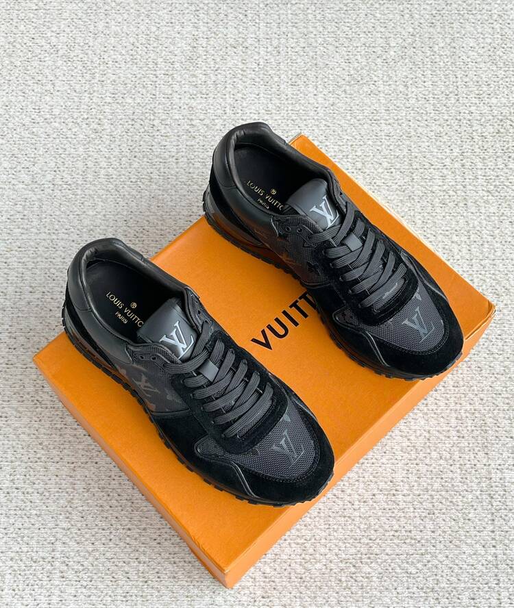 Louis Vuitton 39/45