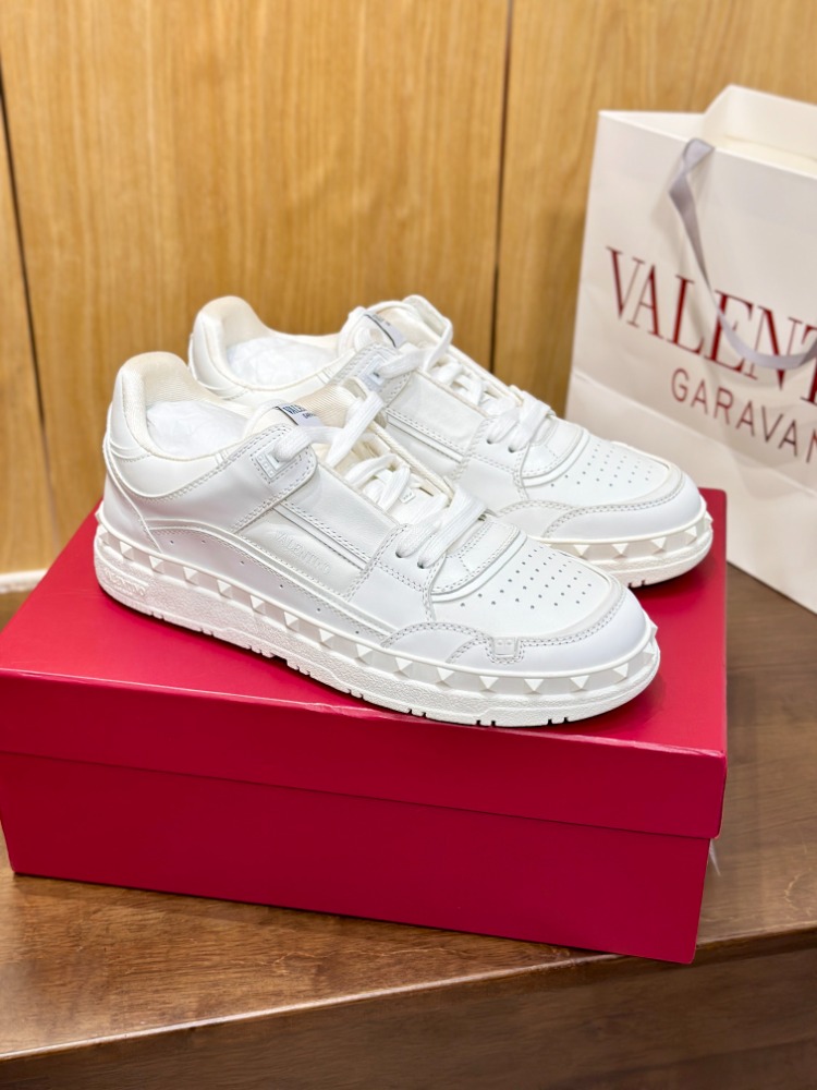 Valentino Garavani Freedots Sneakers 35-45