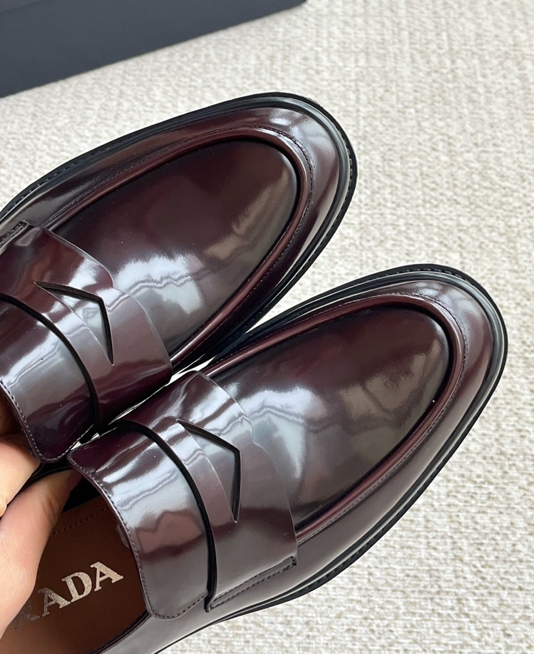 Prada 39/45