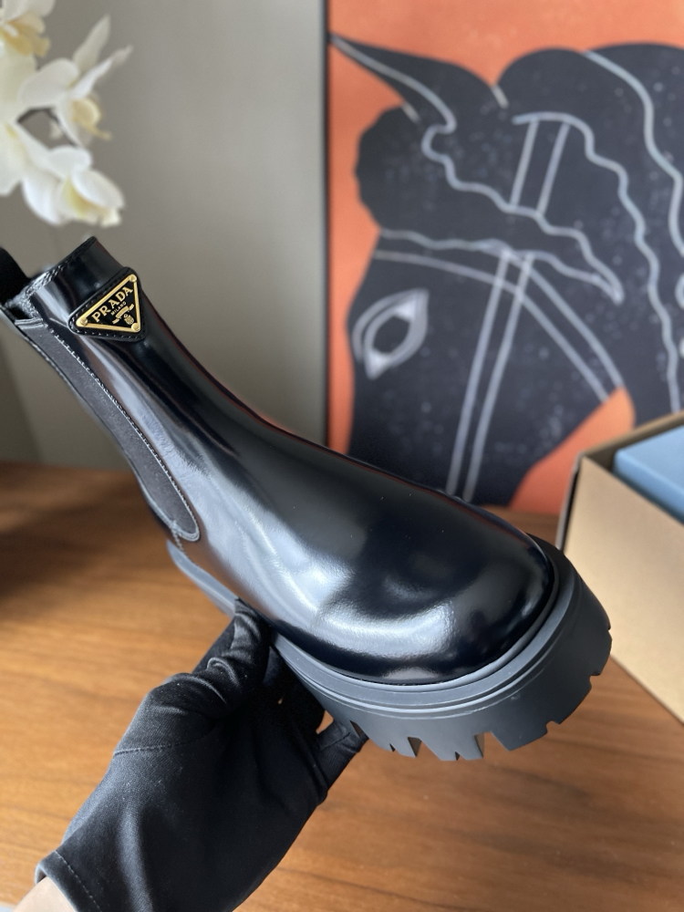 Prada 39-45