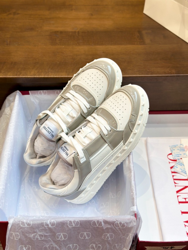 Valentino Garavani Freedots Sneakers 35-45
