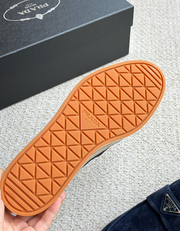 Prada 39/45