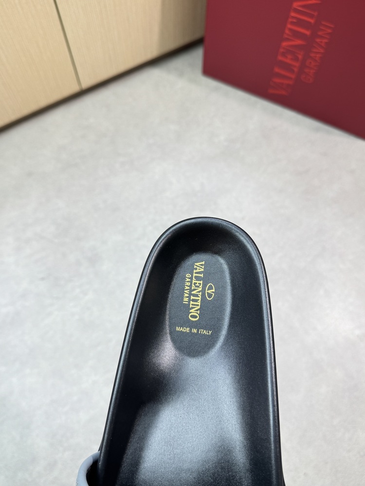 Valentino 38/46