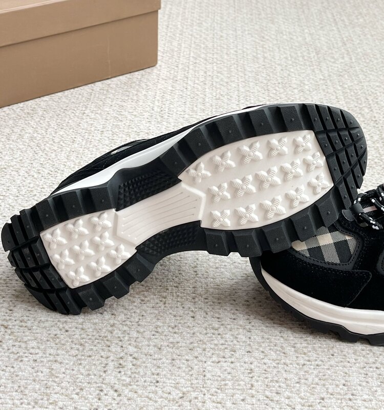 Burberry 39-44