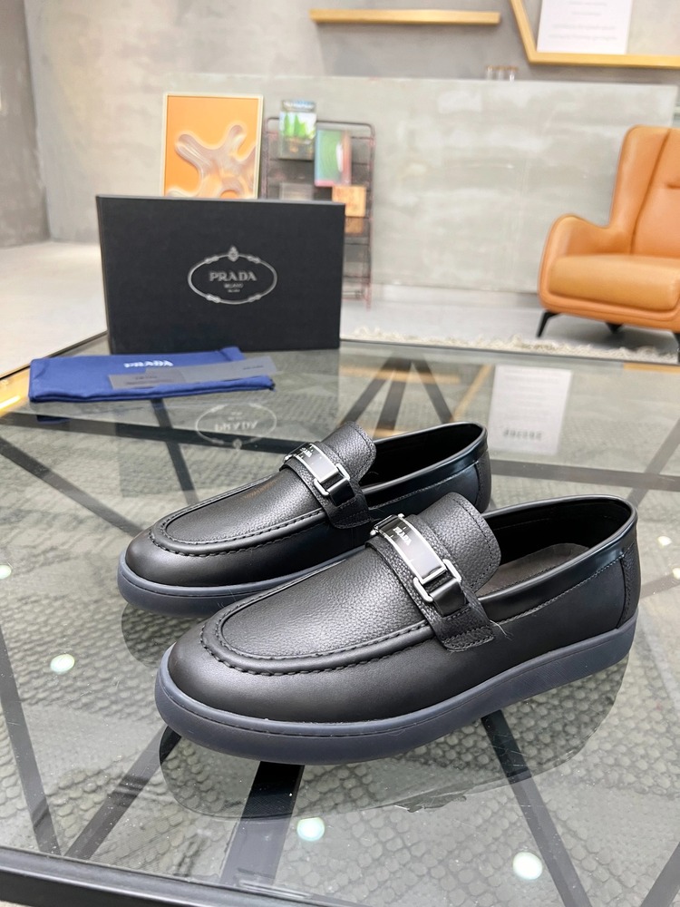 Prada 39/44