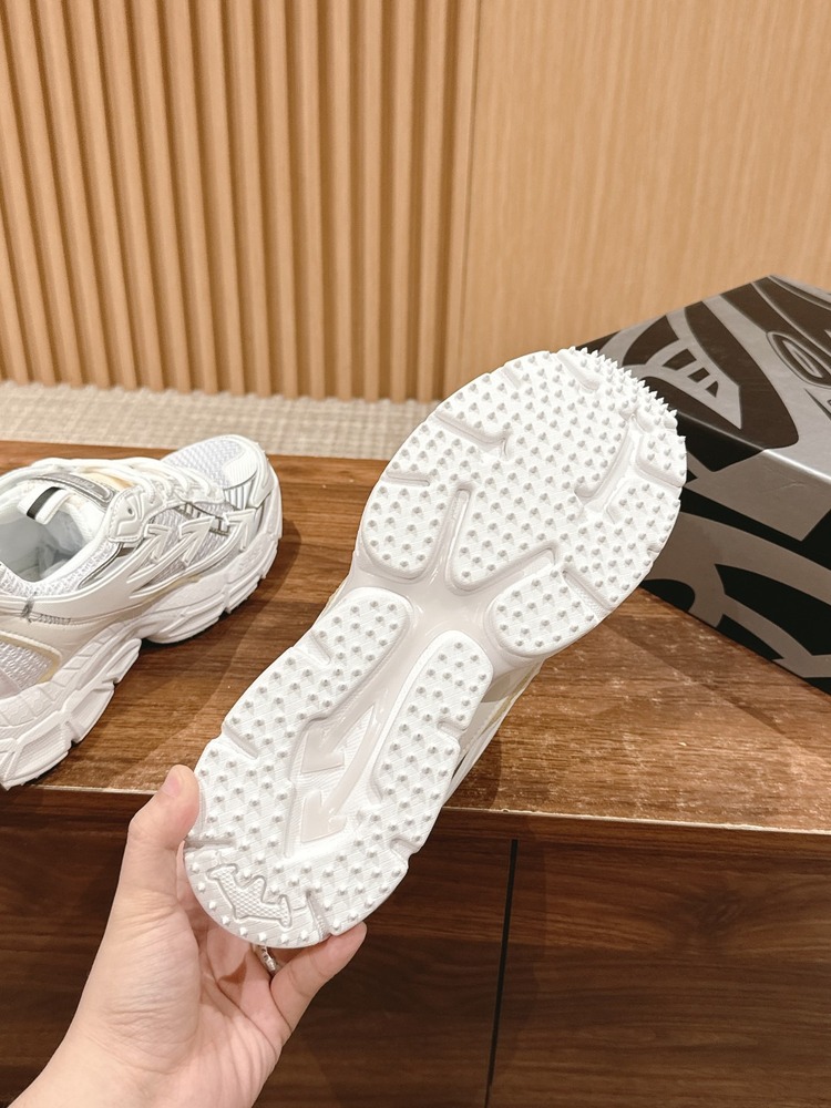 Off White 35-45