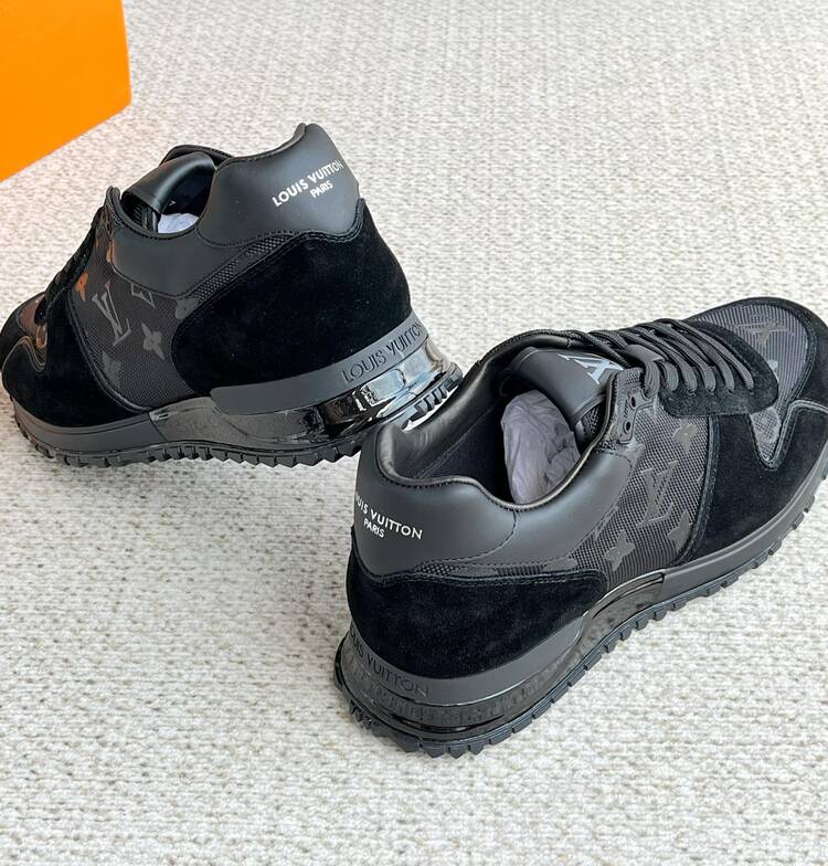 Louis Vuitton 39/45