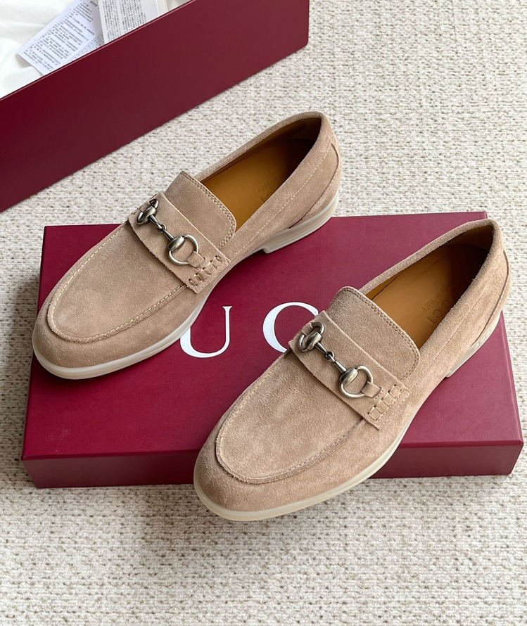 Gucci 39-44