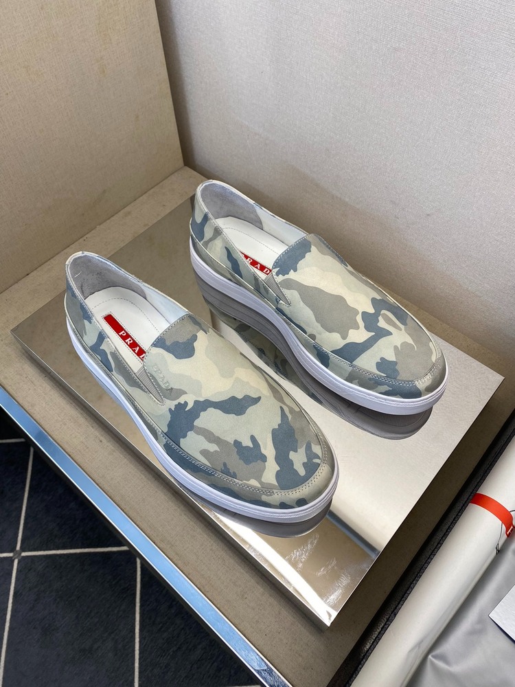 Prada 39/44