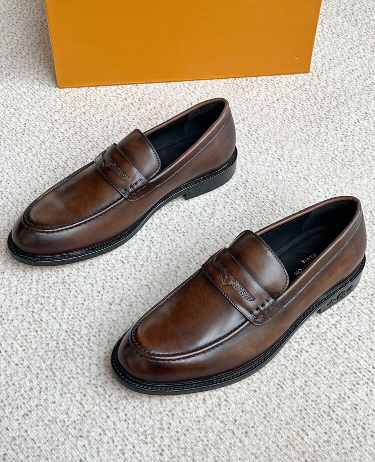 Louis Vuitton 39/45