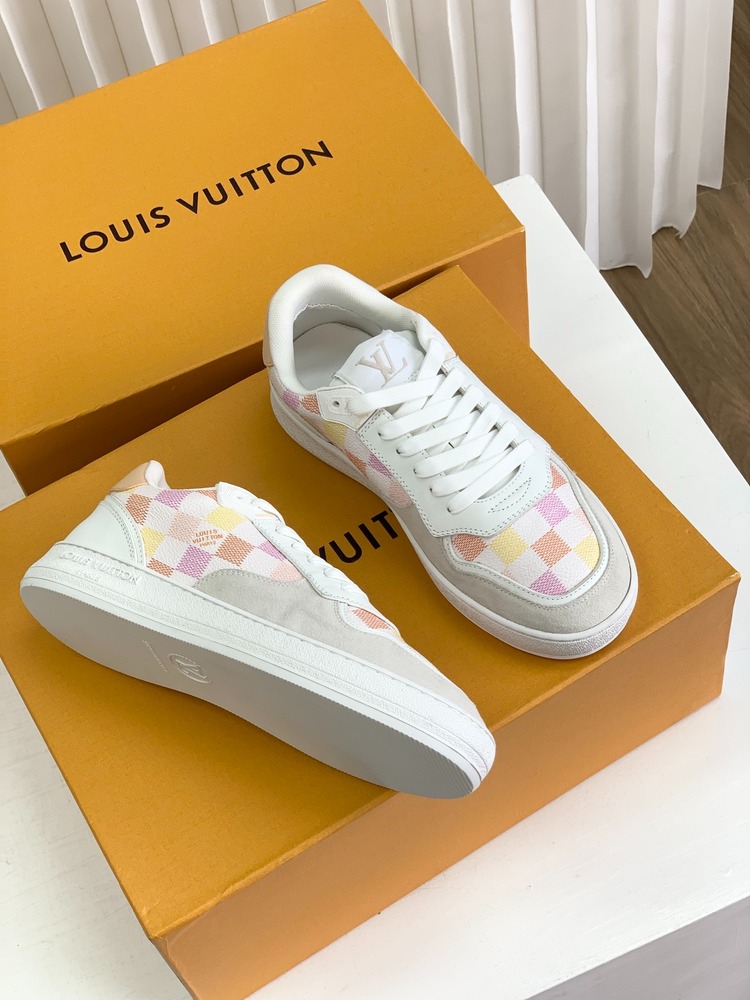 Louis Vuitton 35/44